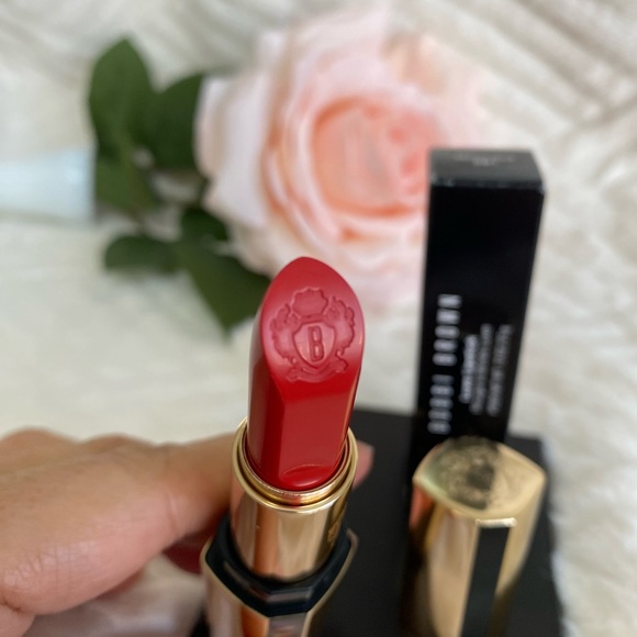 Bobbi Brown Luxe Lipstick Metro Red 801 Full Size - Picture 3 of 7